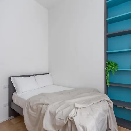 The Best Rent - Spacious Three-bedroom With Terrace Appartamento *