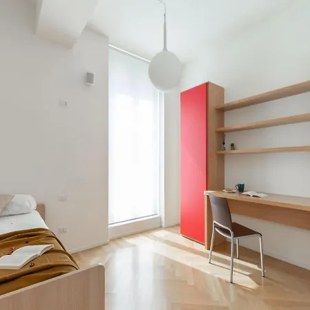 The Best Rent - Spacious Three-bedroom With Terrace Appartamento